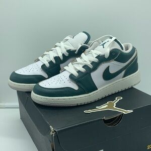 Size 5Y 6.5W - Nike Air Jordan 1 Low SE GS 'Oxidized Green' FQ8041-300